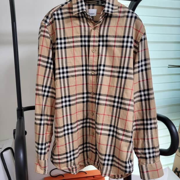 버버리 신형 노바체크 셔츠 L