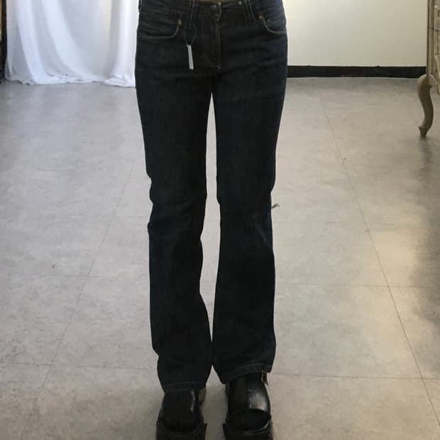 Washing denim pants