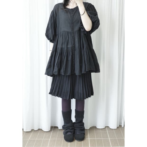 Black balloon blouse