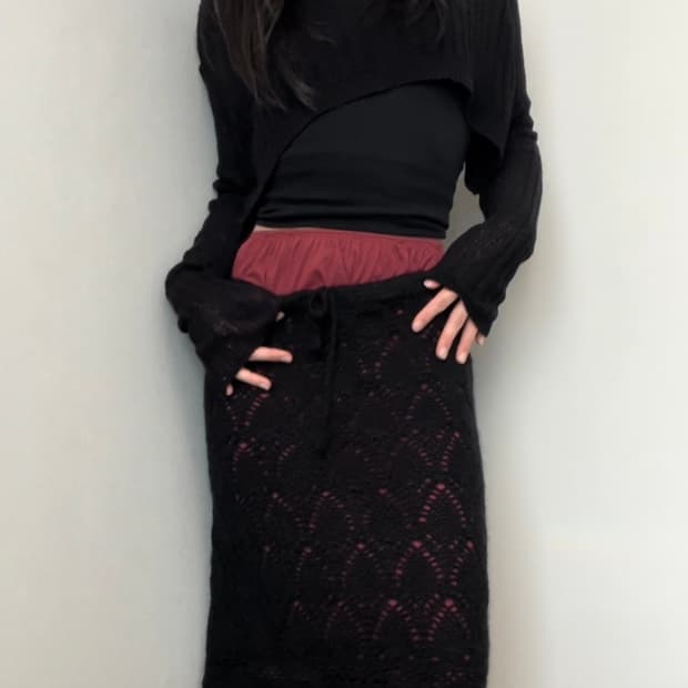 black see-through crop knit