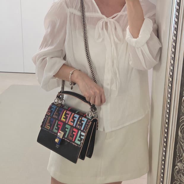 FENDI 펜디 정품 칸아이 캔아이 멀티에프 은장 체인 스몰 숄더 크로스