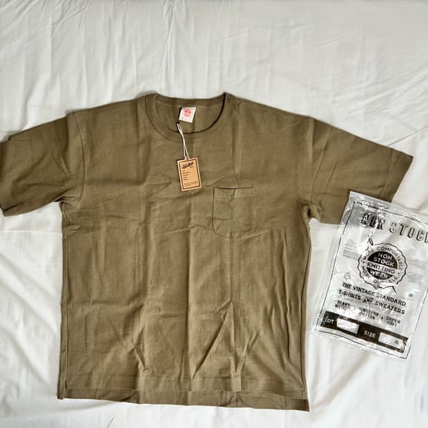 [새상품] 브론슨 포켓 반팔티 올리브 XL