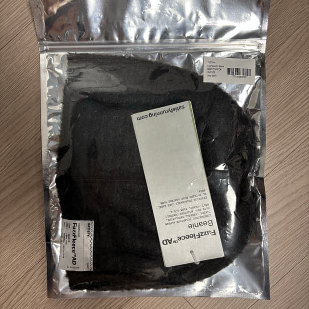 새티스파이 퍼즈플리스 비니 팬텀