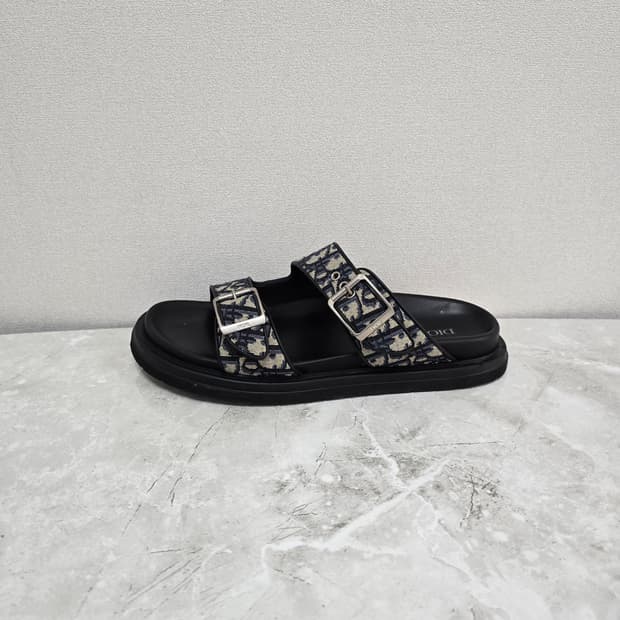 디올 오블리크 샌들 슬리퍼 42사이즈 270 275 판매