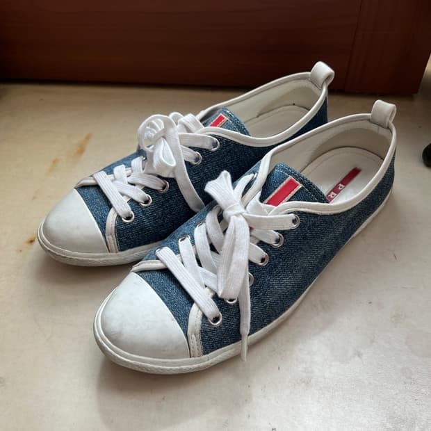 프라다 데님 스니커즈 37.5