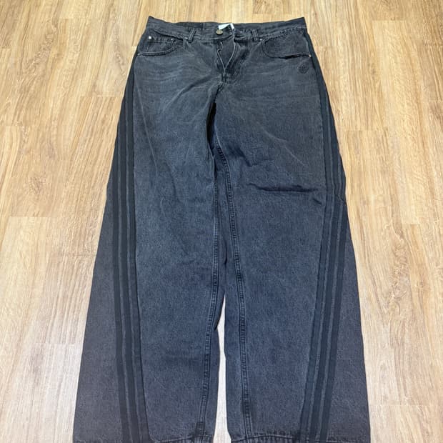 [33] 아디다스 아딜레늄3 루즈핏 데님 팬츠