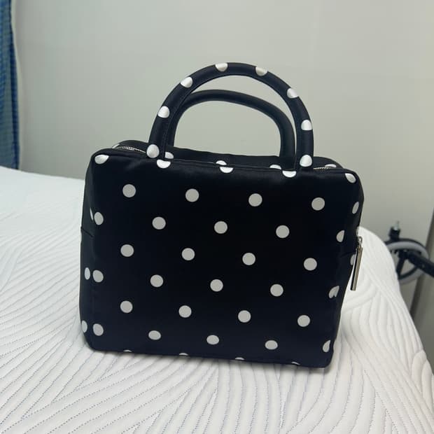 새상품) 피치바스켓마켓 폴카 도트백