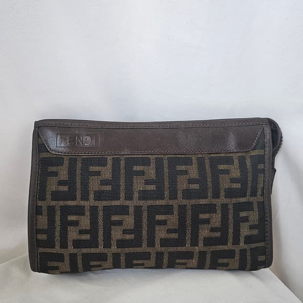 [정품 FENDI] 펜디 주카 FF로고 여성 클러치백 파우치백