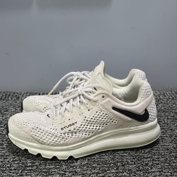 나이키 x 스투시 에어맥스 2013 파슬 
Nike x Stussy