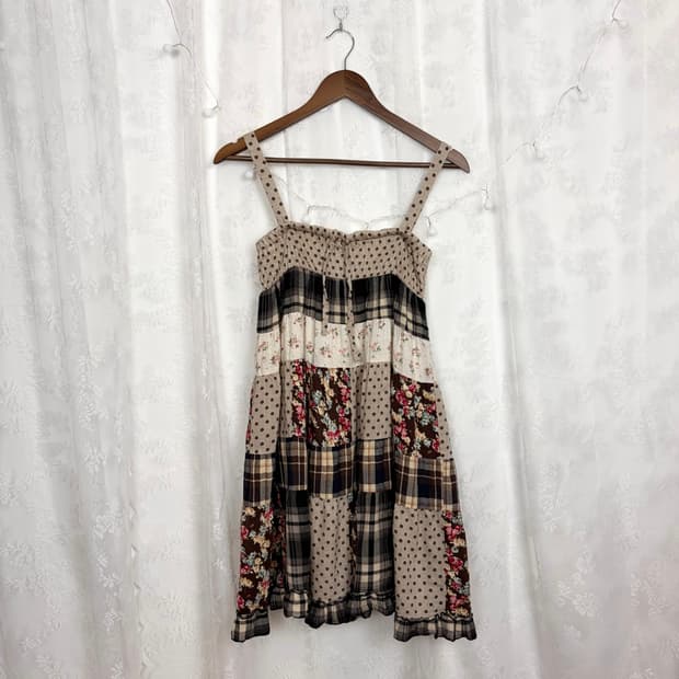 VINTAGE DRESS