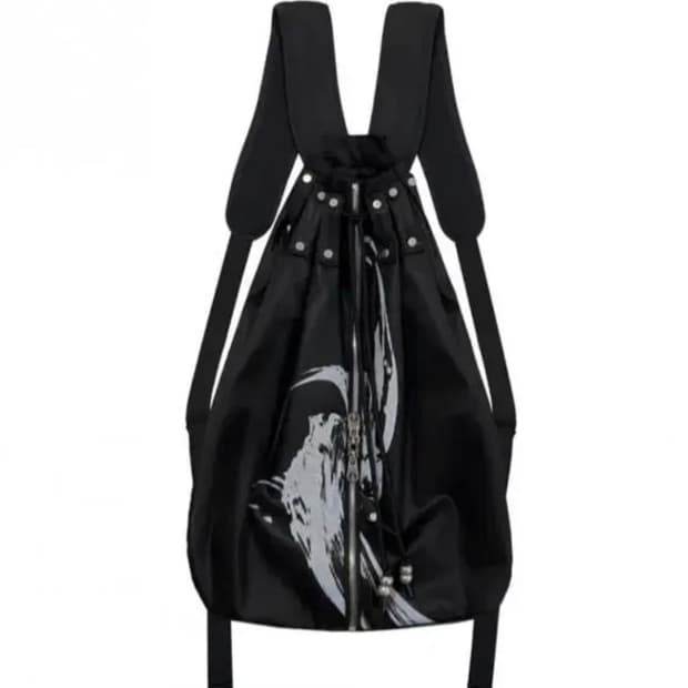 디프런트이즈 오케이 블랙 백팩