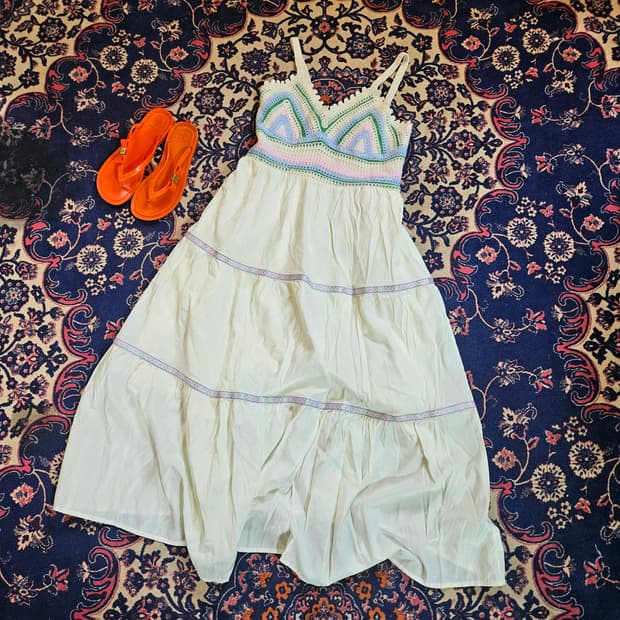 비키니벤더 루시 크로셰 티어드 원피스 Free