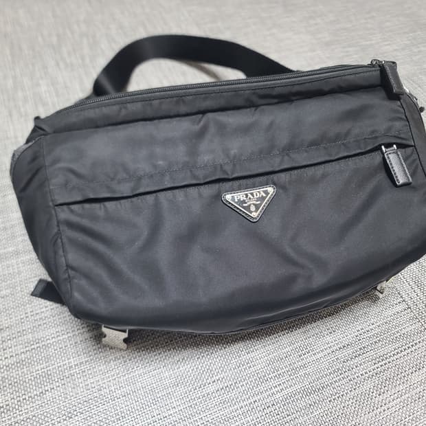 프라다 바이커백 라지 2vh991 메신저백 크로스백