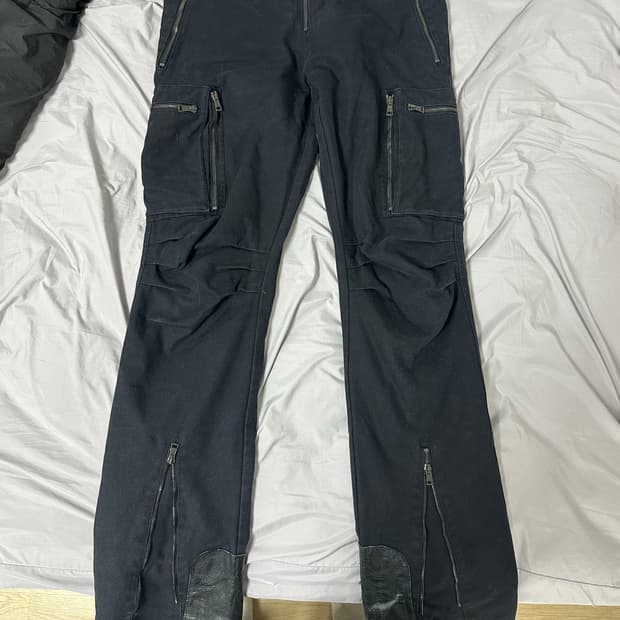 akm 바이커 팬츠