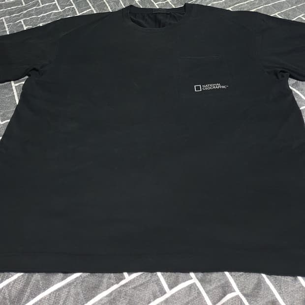 내셔널지오그래픽 포켓 반팔티 블랙 (XL)
