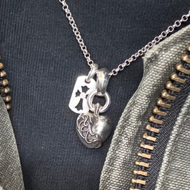 크롬하츠 하트 위드 베일 펜던트