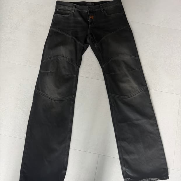 발렌시아가 로우웨이스트 데님 팬츠 블랙