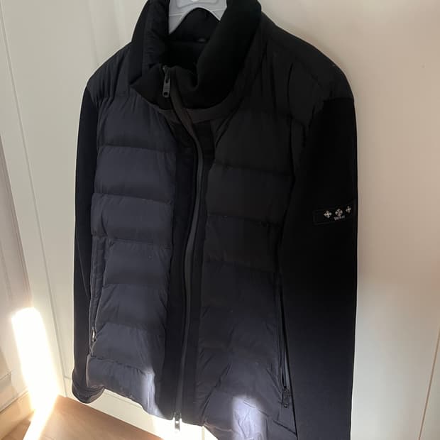 타트라스 경량패딩