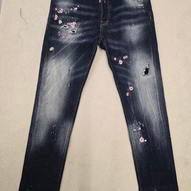 디스퀘어드2 남자청바지.  싸이즈 32~33