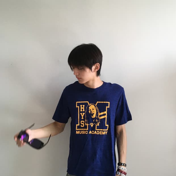 Hysteric Glamour tee