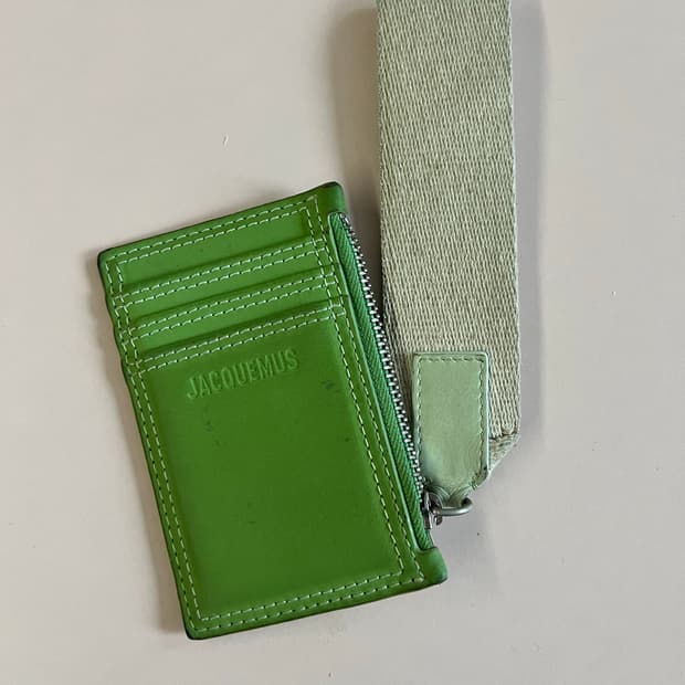 자크뮈스 스트랩 카드지갑