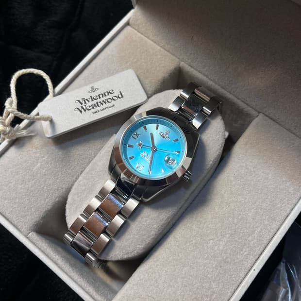풀박반값)비비안웨스트우드 블루 메탈시계 VV292TQSL Vivienne