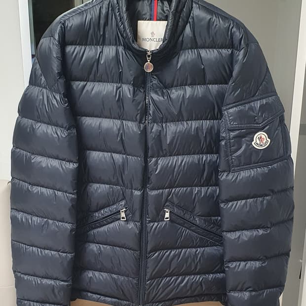 몽클레어 경량패딩 AGAY 아게이/다크네이비/3