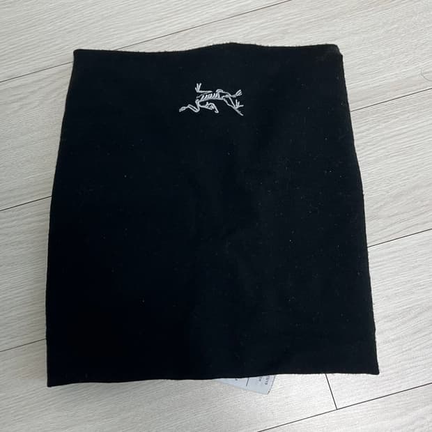 아크테릭스 Rho LTW 넥 워머 블랙