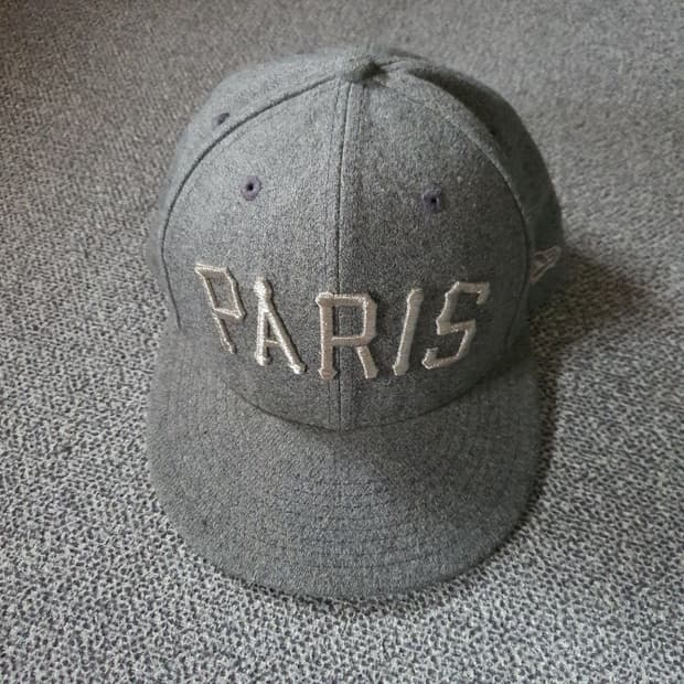 마크제이콥스 x 뉴에라 펠트 캡 파리(Paris) 자수
