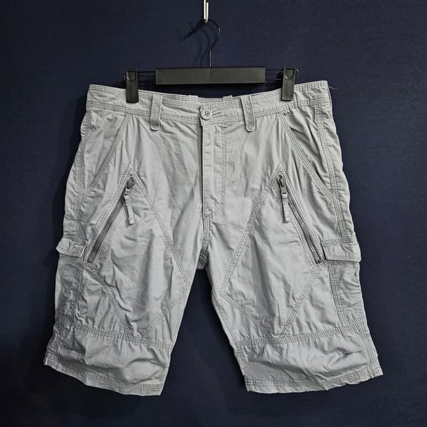 아르마니 익스체인지 라이트그레이 남성 허리 32 카고 반바지 