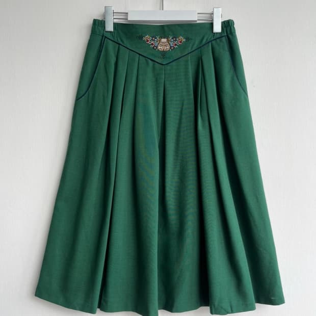 TREVIRA made in Germany 자수 빈티지 스커트