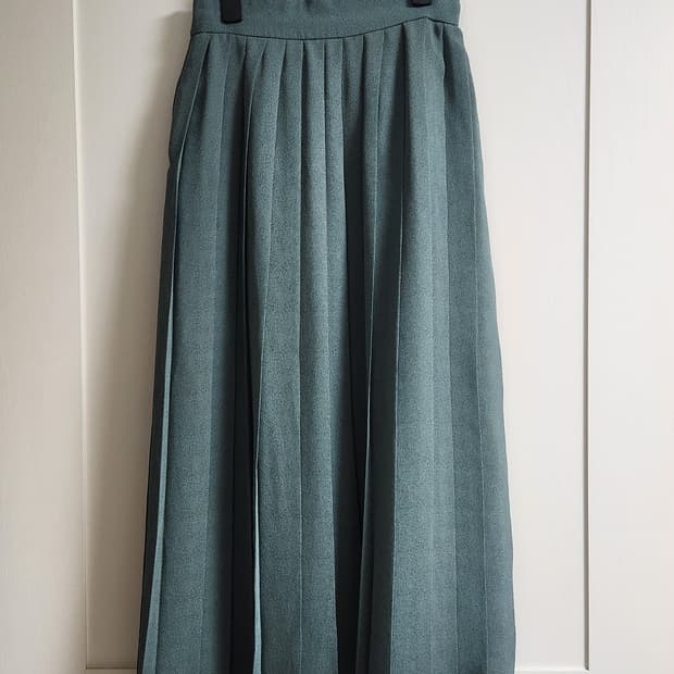 데미안 브랜드의 플리츠 스커트