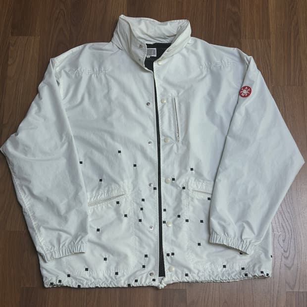 Cavempt 바람막이 