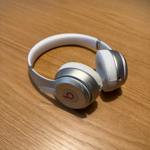 Mowalola 모와로라 x beats solo3 
