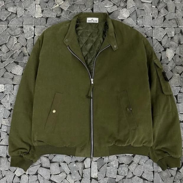 스톤아일랜드 카키 봄버 자켓