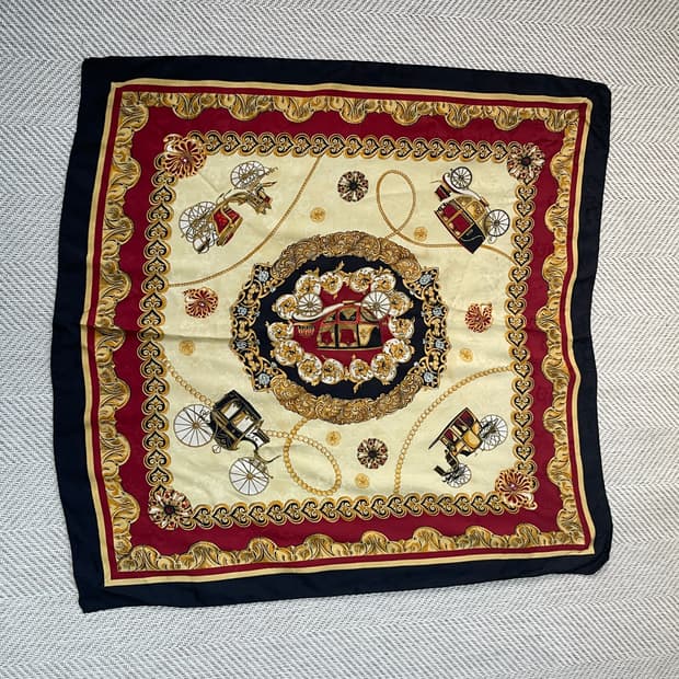 빈티지 클래식 코치 모티프 실크 스카프