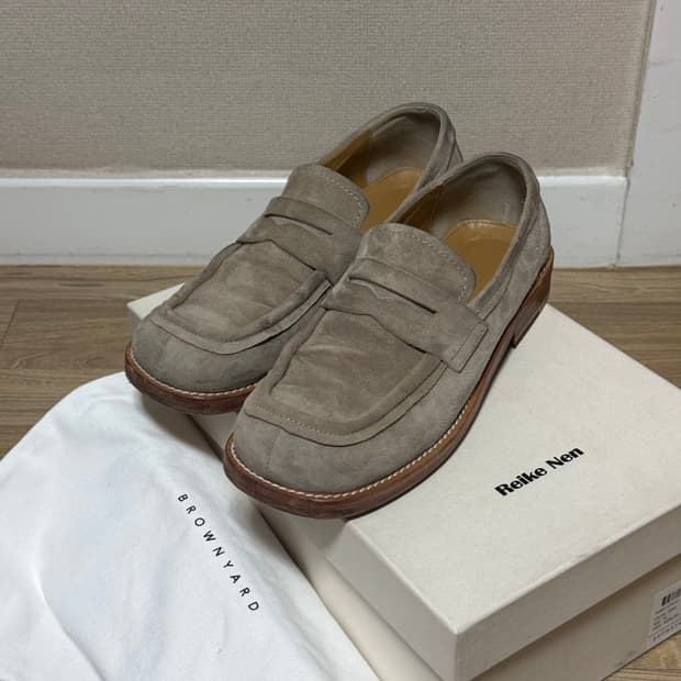 [42, 270] 브라운야드 레이크넨 로퍼