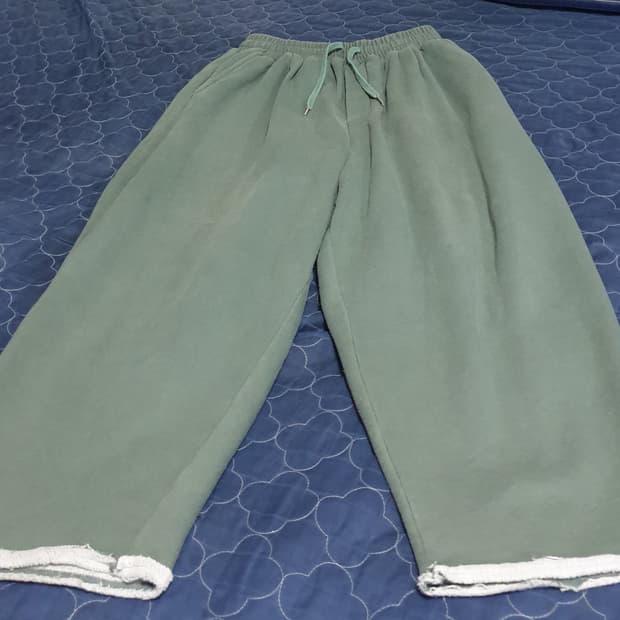 MENTO 와이드 밑단컷팅 기모 스웨트팬츠 (34)