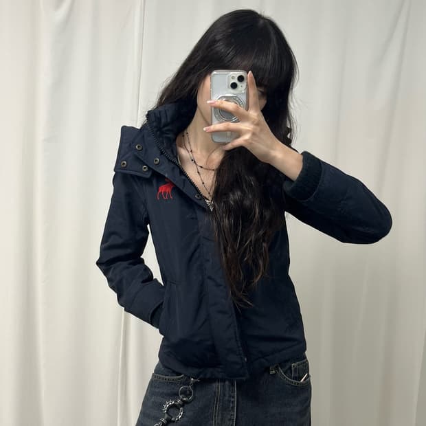 Abercrombie navy jumper