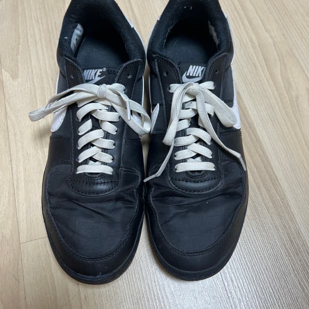 나이키 필드 제너럴 82 SP 블랙 앤 화이트 (285)