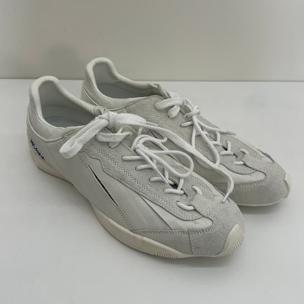 아더에러 스키드 오프 화이트 290 (2회 착용)