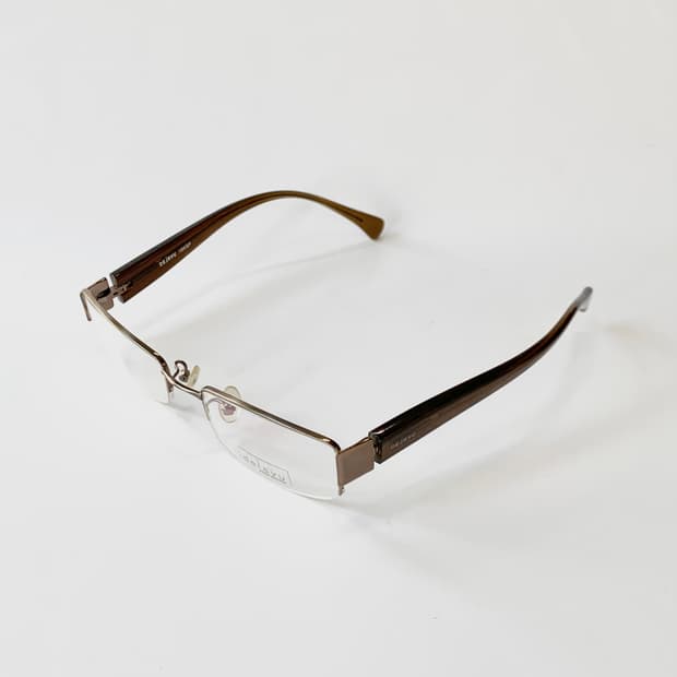 [픽키-636] 데자뷰 브라운 하프림 안경 클래식 메탈 프레임 
