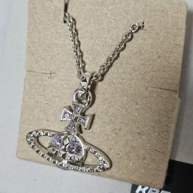 비비안웨스트우드 메이페어 바스 릴리프 펜던트 실버 바이올렛 목걸이