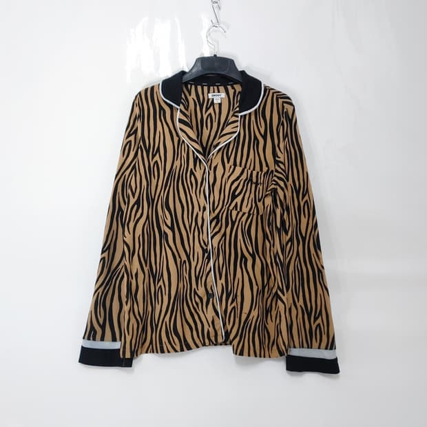 DKNY 디케이엔와이 여성 지브라무늬 파자마룩 홈웨어상의