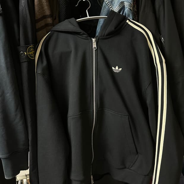 아디다스 크롭 후드 집업