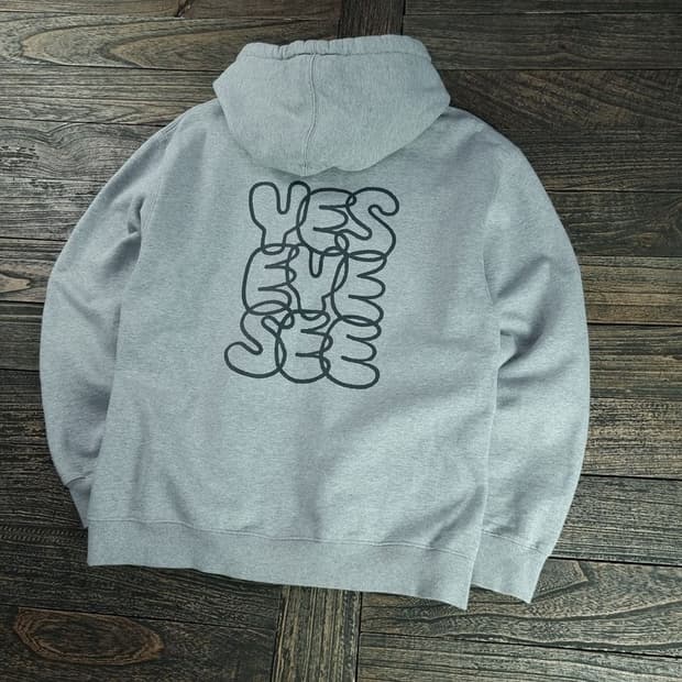 [예스아이씨] 빅로고 프린팅 오버핏 후드티 그레이 M18594