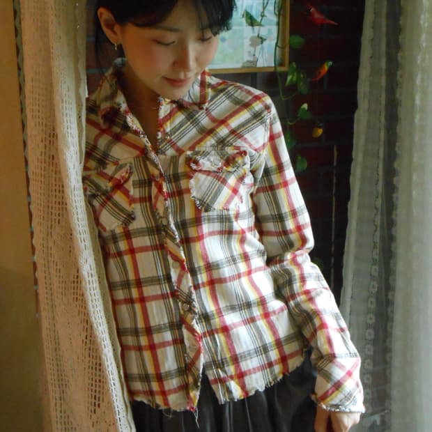 선라이즈 체크 데미지 셔츠