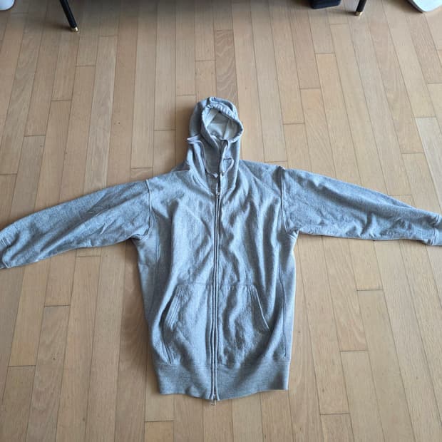 요코 사카모토 애슬래틱 후드집업 26SS