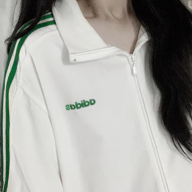 아디다스 흰초 벨벳 벨루어 져지 집업 트랙탑