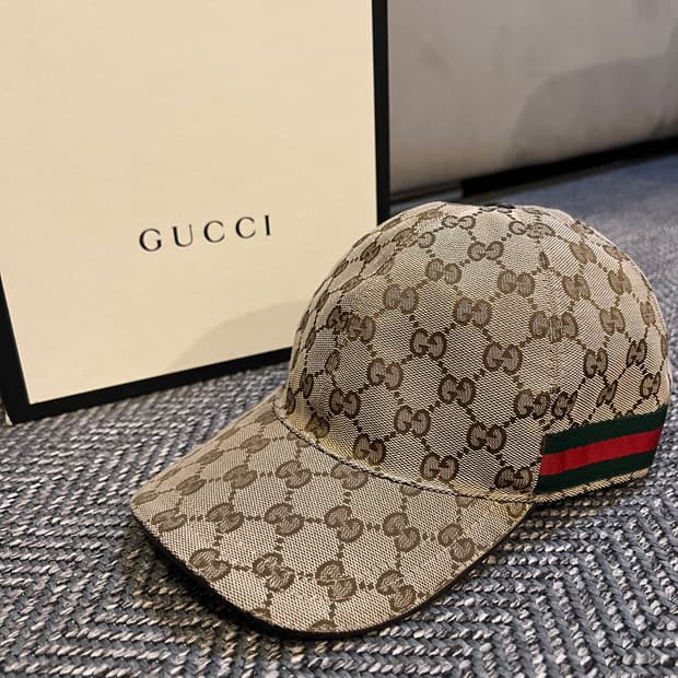 gucci baseball cap M